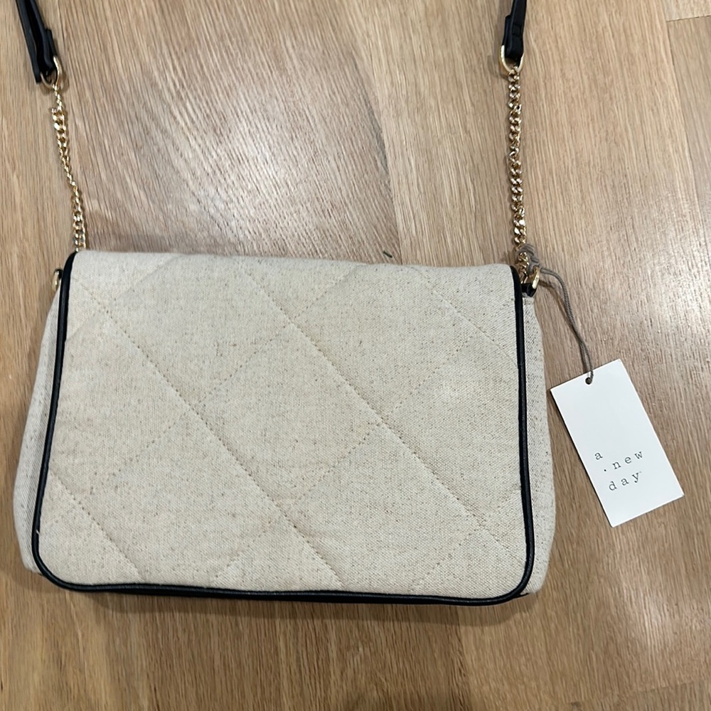 Crossbody purse